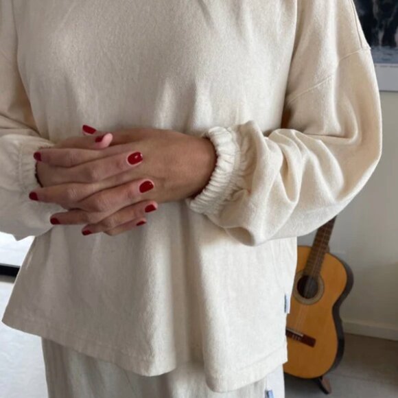 Le Bon Shoppe Naturelle Long Sleeve Tee | Size M | Cream / Natural | EUC - Picture 1 of 2